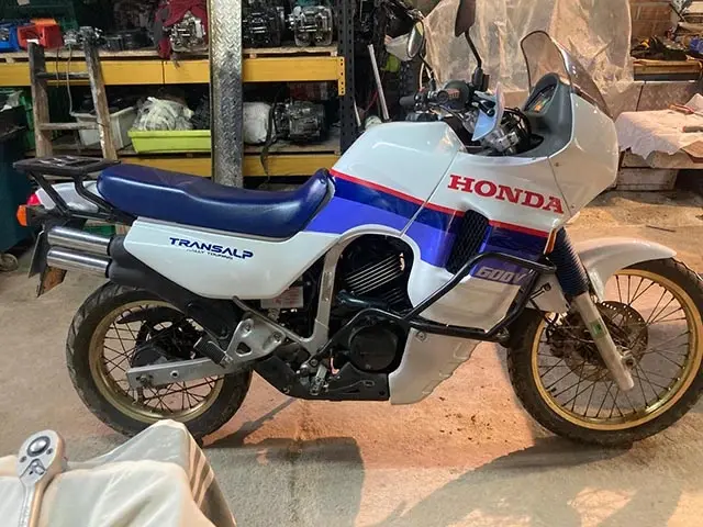 JsKickStarter – HONDA 600 Transalp 10